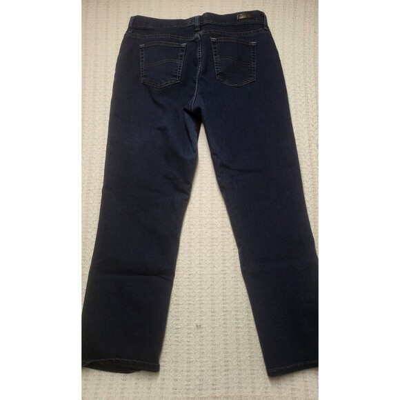 Signature by Levi Strauss Modern Slim Womens Jeans 24M EUC - Picture 2 of 8